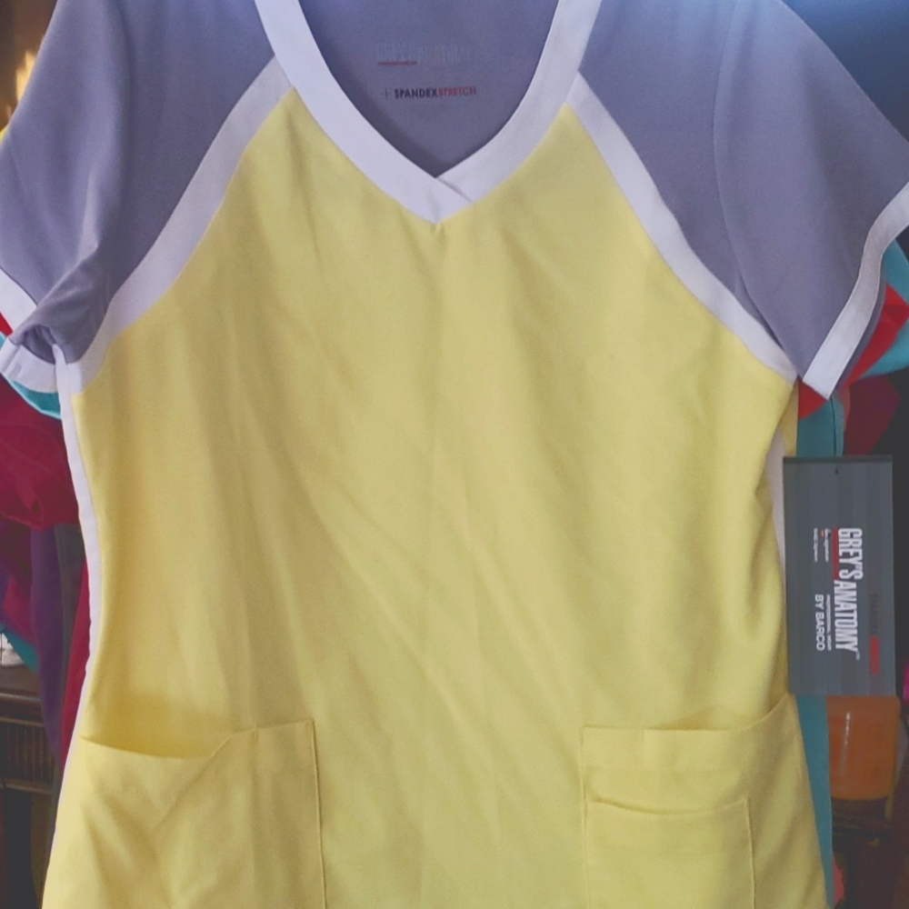Scrubs Tops